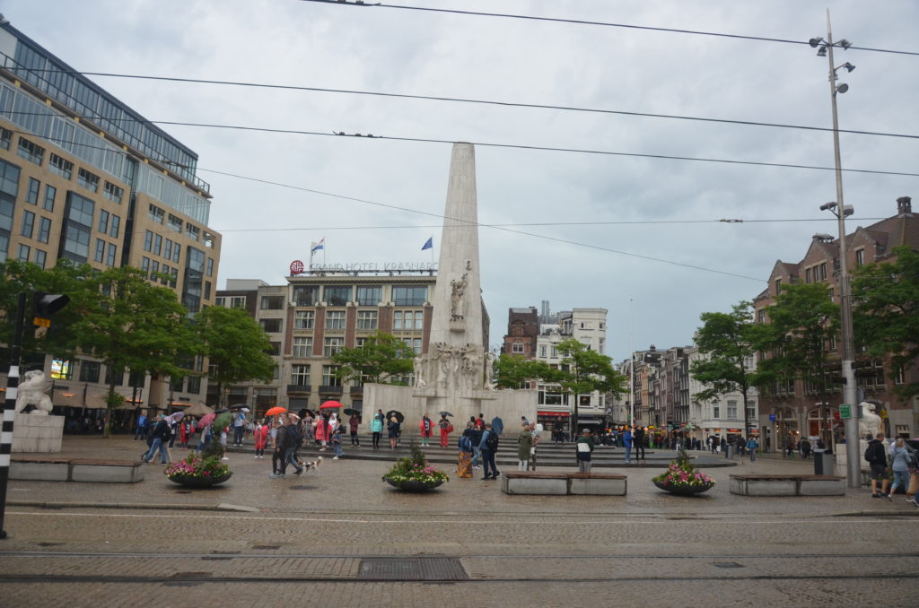 Амстердам - город искусства и город греха