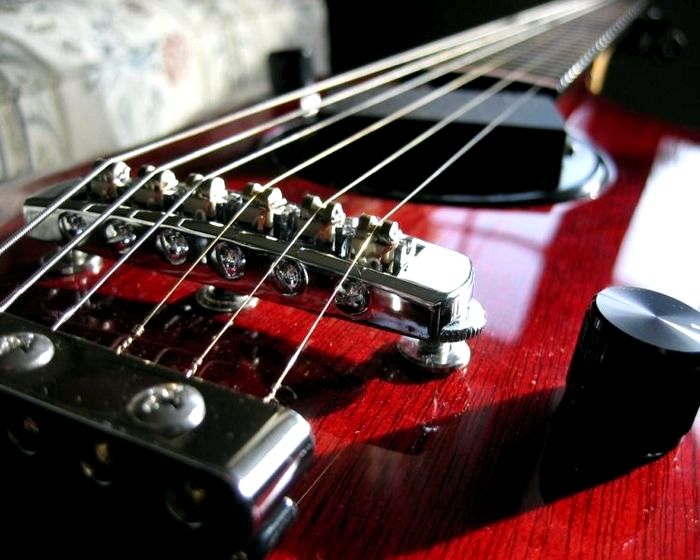 Струны для бас-гитары: выбор и сравнение лучших вариантов