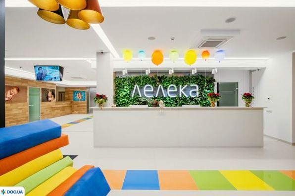 Медичний центр "Лелека" та приватний пологовий будинок у Києві