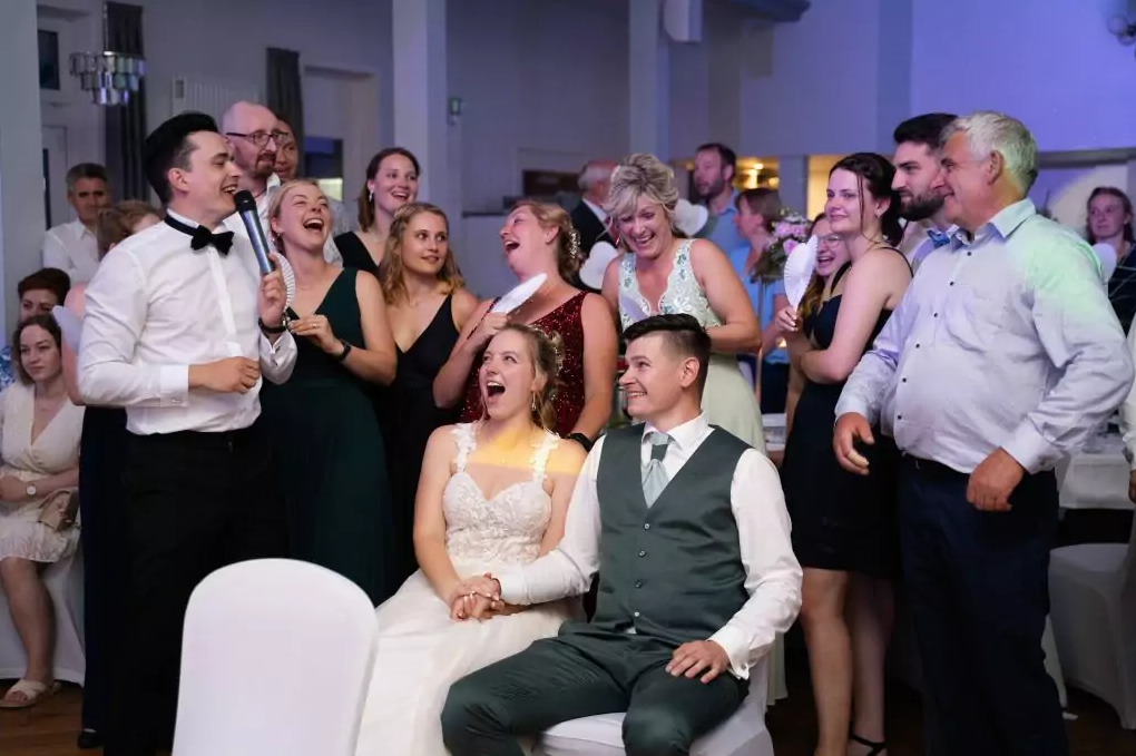 Тамада: роль та вибір весільного ведучого у Німеччині