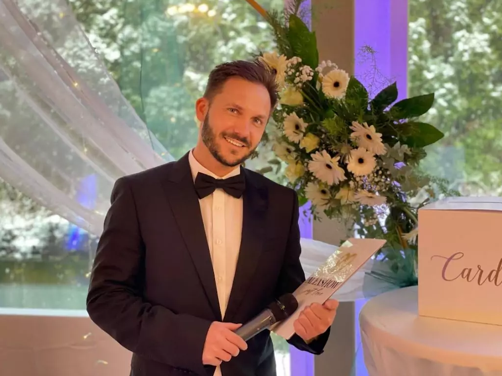 Тамада: роль та вибір весільного ведучого у Німеччині